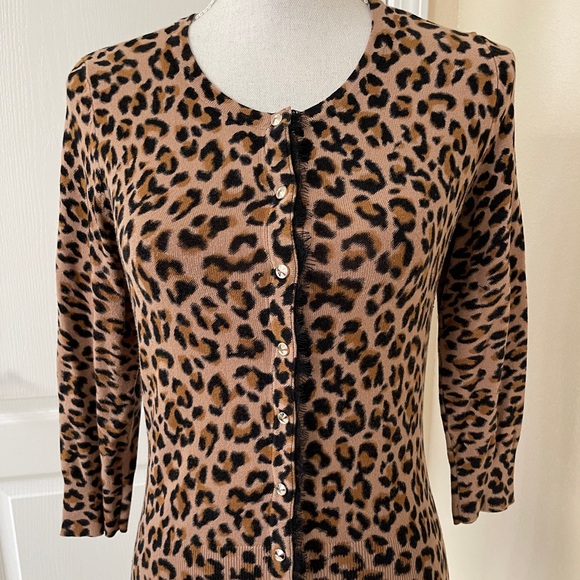 Gorgeous White House Black Market Leopard Cardigan - Picture 5 of 16